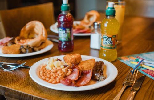 Corstorphine Hotel | Toby Carvery Edinburgh West by Innkeeper's Collection