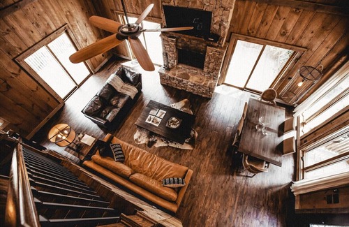 Blue Ridge Apartment | TOCCOA TREE LODGE….