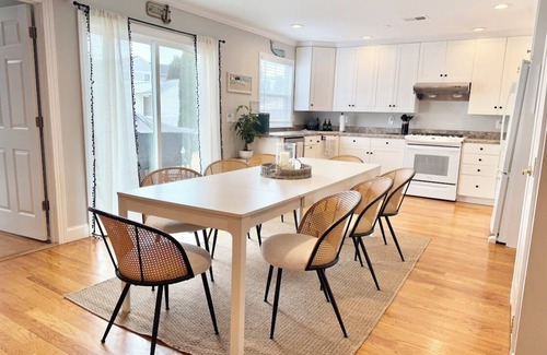 Point Pleasant Beach House | Toddler Friendly, toys, boardwalk, beach, downtown, POOL, & clean! You get ALL!