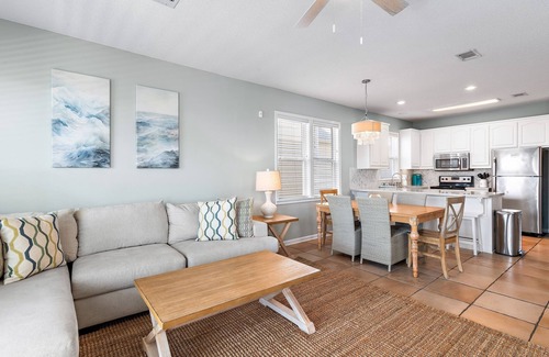 Seacrest House | Toes In The Water on 30a! 4-bed directly on 30a! Steps to pool and beach.