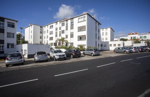 Ponta Delgada Condo | Toi et Moi -City Center Condo + free parking, Yours to Discover