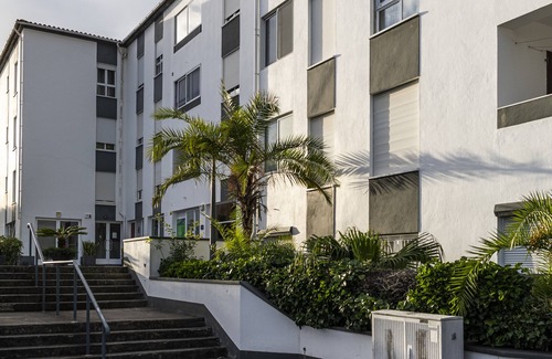 Ponta Delgada Condo | Toi et Moi -City Center Condo + free parking, Yours to Discover