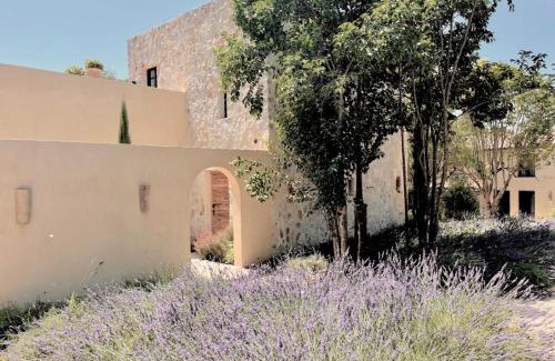 Saint-Paul-de-Vence Hotel | Toile Blanche