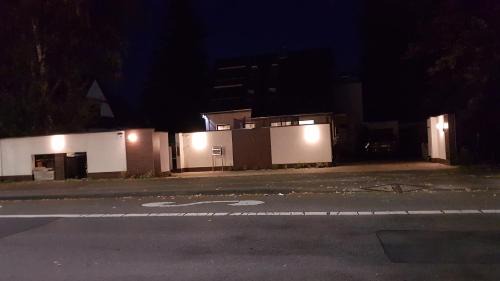 Refrath Apartment | tolles komfortables Appartement Zaubersee