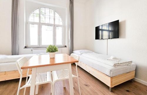 Rath Apartment | Tolstov Apartments - Studio Wohnungen - 15 Min zur Messe DUS