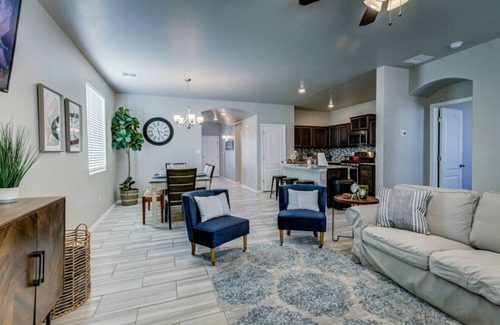 Las Cruces House | Toluca · Comfortable 4/3.5 private home near parks