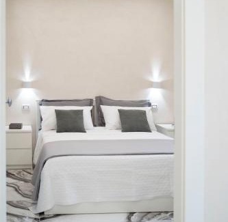 Fondi House | Tom Luxury Home