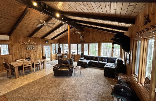 Gilford House | Tom’s Cabin Lake Winnipesaukee