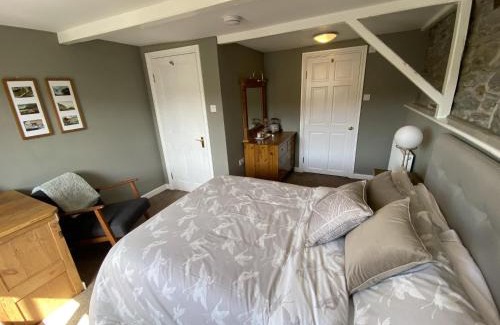 Tregaron Bed & Breakfast | Tom's of Tregaron