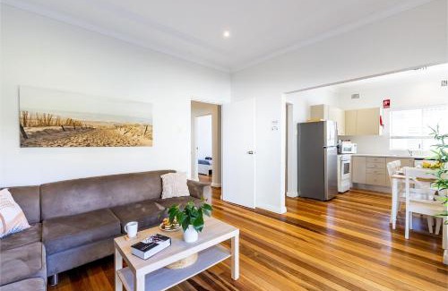 Shoal Bay House | Tomaree Cottage 12 Tomaree Road - 200 mtrs to Beach - Pet Friendly, linen, WiFi & aircon