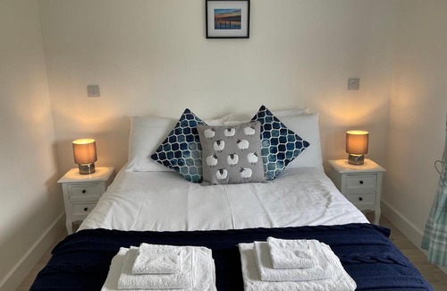 South Galson Apartment | TomaX Garden Cabin Free Parking