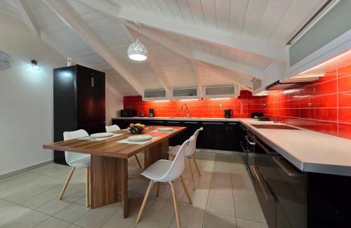 Vasilikos Apartment | Tomorrow attic apartment