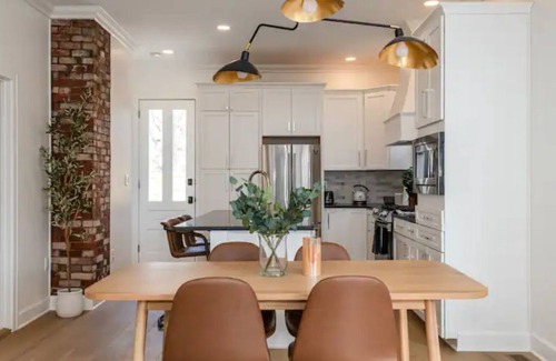 South Park House | TOP AIRBNB IN DAYTON! | SOUTH PARK | FENCED YARD