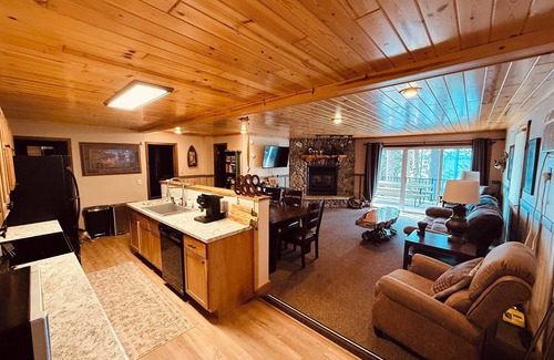 Northwoods Beach Cabin | Top Boating, fishing, swimming-summer AND winter destination in Wisconsin!