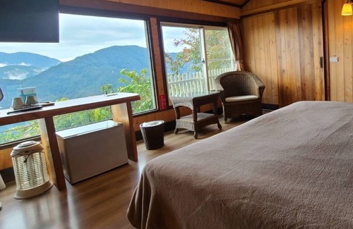 Ren'ai Bed & Breakfast | Top Cloud Villa