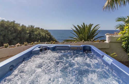Los Realejos Villa | Top Coastal House with amazing Seaviews