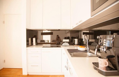 Augsdorf Apartment | Top! Exklusive Seewohnung in Velden wahlweise mit Motorboot