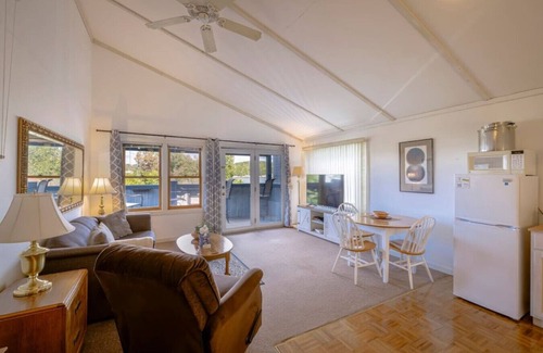 Bar Harbor Apartment | Top Floor 1 BR Downtown Waterfront BH! [High Tide]