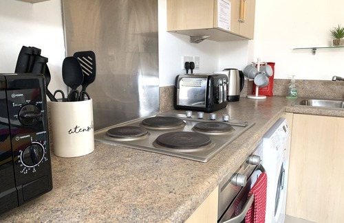 Littleover Apartment | Top Floor Deluxe Apartment - With Balcony