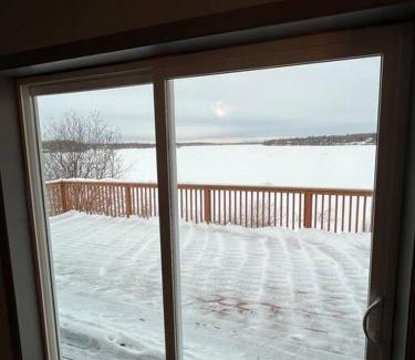 Wasilla Apartment | Top floor lakefront condo with Mountain Views!