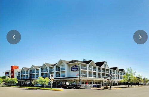 Gimli Condo | Top floor Lakeview Hotel One Bedroom available Aug 1-8 Icelandic festival week
