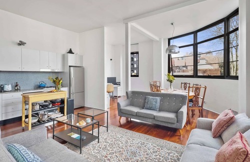 Surry Hills Apartment | Top Floor Warehouse Haven in Surry Hills Sydney