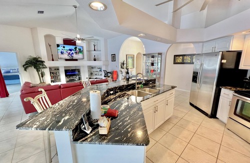 Cape Coral Villa | TOP FLORIDA'S Villa Blue Lagoon