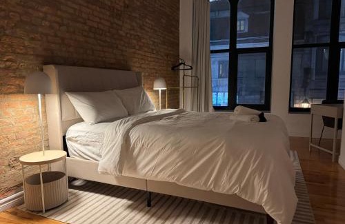 Old Montreal Apartment | Top Location - The 777 Old Port Gem