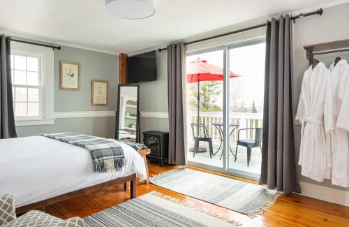 New Durham Bed & Breakfast | Top of the Ridge Farm Bed and Breakfast