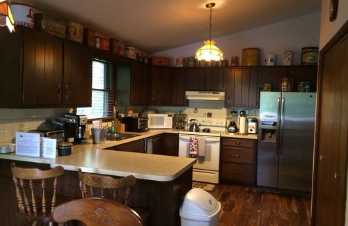 Great Cacapon Cabin | Top Rated Mountain River Cabin: Hot Tub, WiFi, Fish, Hike, Kayak, Relax!