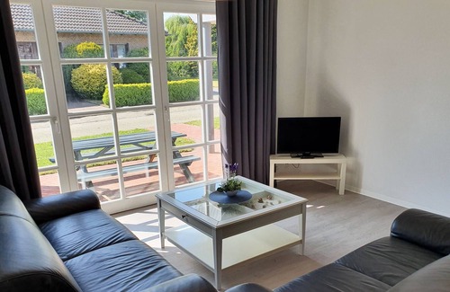 Jemgum House | *Top renovated* apartment apartment 2b