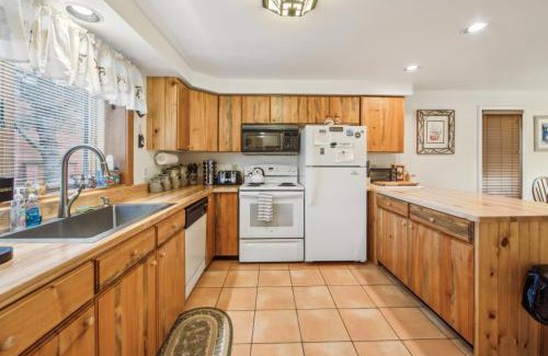 North Creek House | Top Ridge 49P - Family-Friendly End Unit