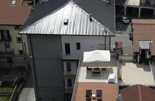 Costa Volpino Apartment | Top Stay Retrò