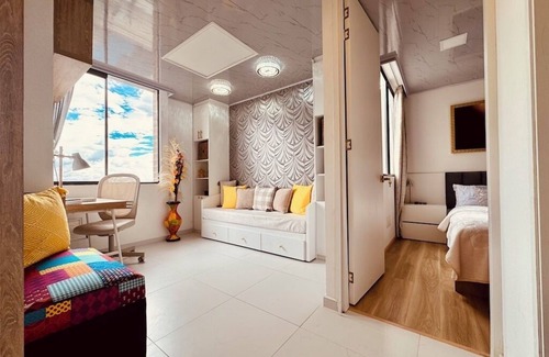 Bogota Apartment | TOP VIEWS, AIRPORT, SALITRE, AMERICAN EMBASSY, PARKING LOT