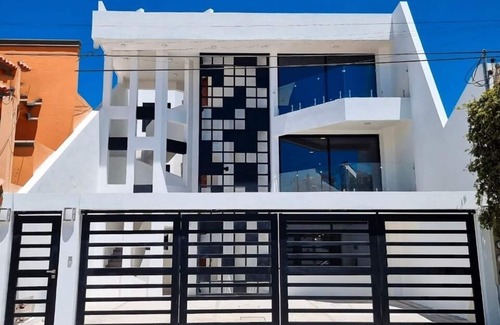 Federico Velarde Resort | Torre Calamar a pasos de la Playa