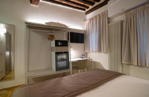 Siena City Centre Hotel | Torre del Fuggisole