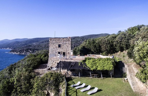 Orbetello Apartment | Torre delle Cannelle - The Saracen Tower