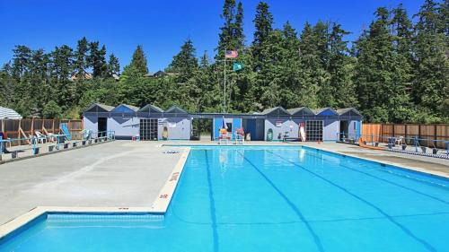 Coupeville House | Totally Beachin Getaway by AvantStay Waterfront