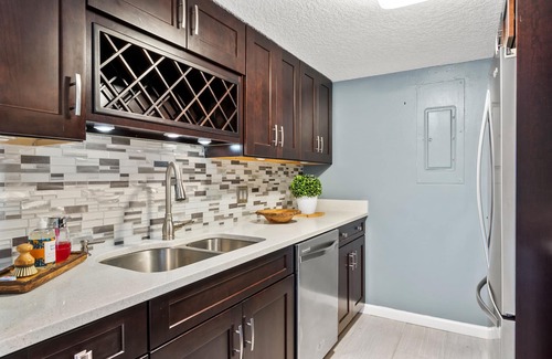 Fernandina Beach House | Totally updated townhome 2 blocks from beach. pool and tennis courts