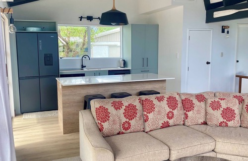 Tata Beach House | Totara Bach - just a few meters away from the beach (Tata Beach, Golden Bay)