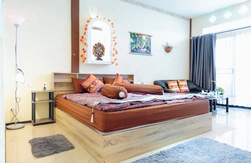 Sap Yai Hotel | Touch the Wind