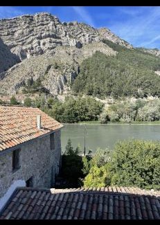 Sisteron Apartment | Tour de Babel