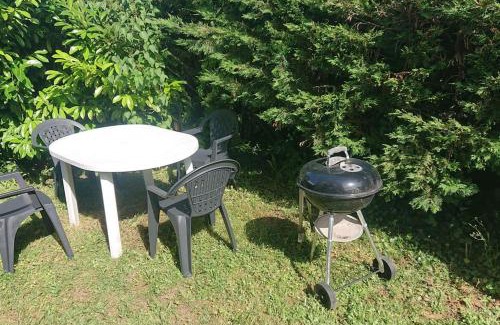 Allouis House | Tour de Bablou - insolite