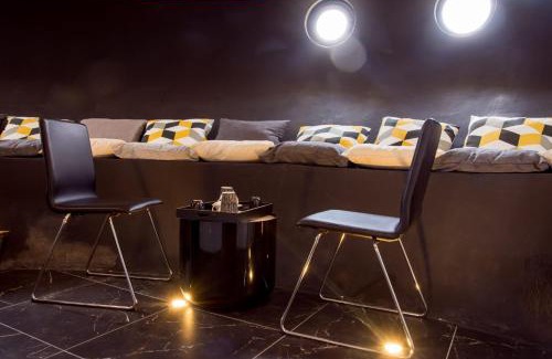 Trevoux Bed & Breakfast | Tour des étoiles, Oscar neimeyer