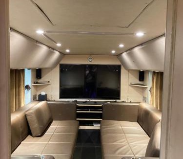 Salon-de-Provence Other | TourBus Vip