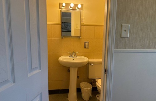 Triumph Hotel | Tourest Motel
