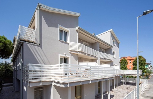 Miramare Apartment | Tourist Apartment in Miramare di Rimini - Flores 2/B