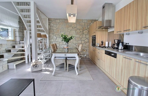 Crehen House | Towards the port - CREHEN