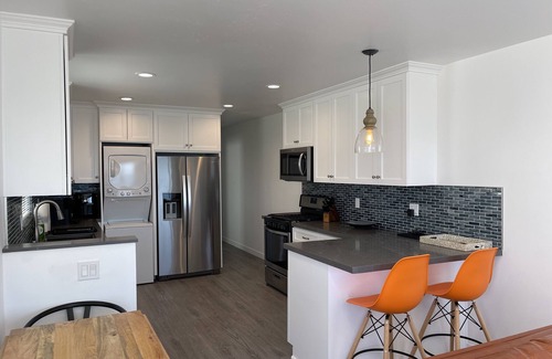 South Oceanside Apartment | Tower 6 3/4 Panoramic Ocean Views