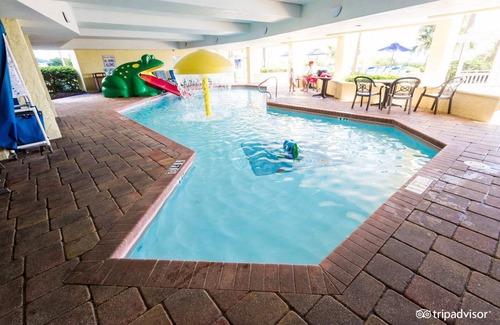 Myrtle Beach Resort | Tower Oceanview Junior Suite - Sea Crest Resort